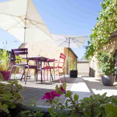 Les De La Voie Verte Bed & Breakfast